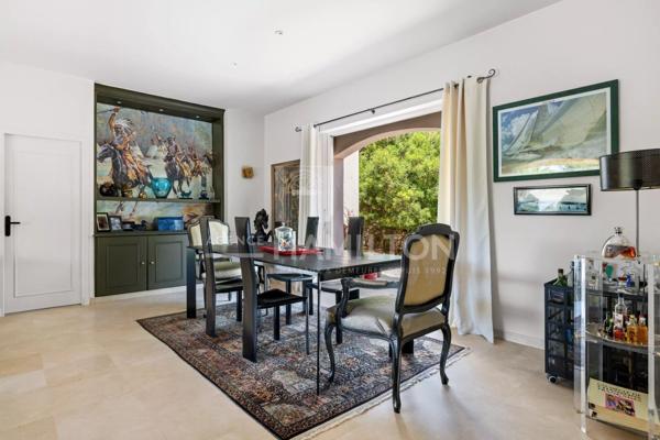 Magnifique villa de plain-pied avec piscine proche de Valbonne Châteauneuf-grasse