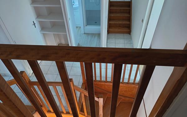 Maison à louer    7 pièces • 141 m2 Eu