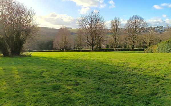 Maison à louer    7 pièces • 141 m2 Eu