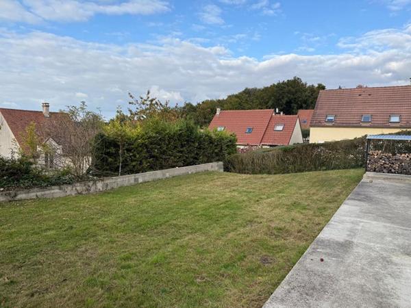 BREUILLET - 91650 Maison individuelle - 1 Etage- 5 chambres Sous sol Total Terrain  582500  HAI