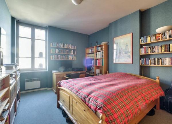 Appartement à vendre    3 pièces •  Lyon 7