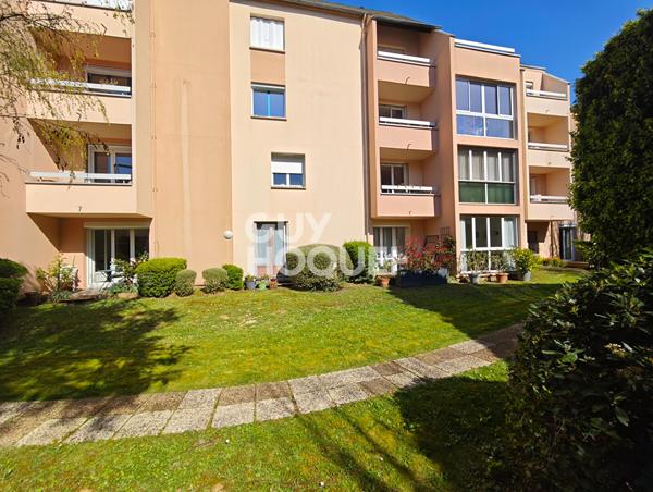 Appartement Chartres 5 pièce(s) 95 m² avec balcons, et garage.