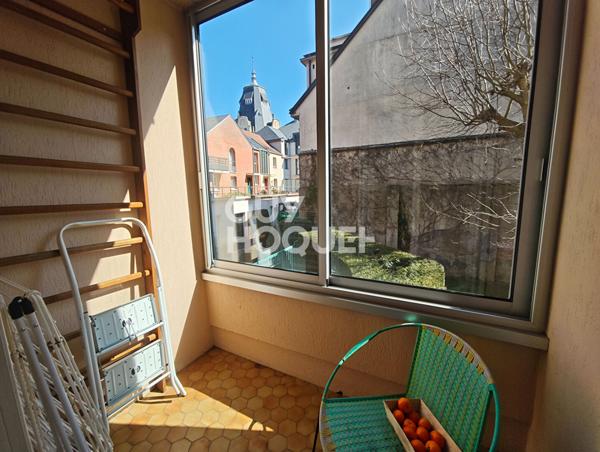 Appartement Chartres 5 pièce(s) 95 m² avec balcons, et garage.