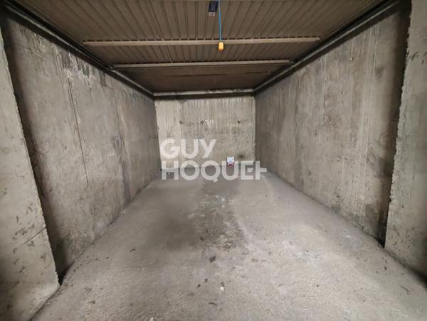 Appartement Chartres 5 pièce(s) 95 m² avec balcons, et garage.