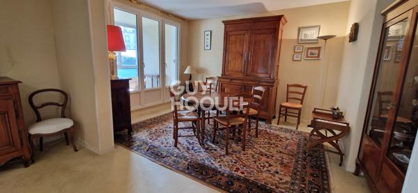 Appartement Chartres 5 pièce(s) 95 m² avec balcons, et garage.