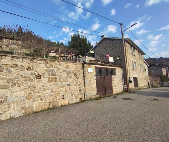Maison d'habitation 100m2 env. plus terrain, garage, atelier