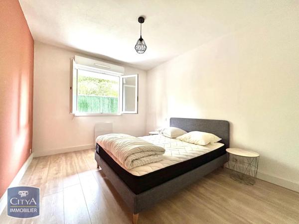 Appartement à louer 3 pièces 59.34m² Pau (64000)