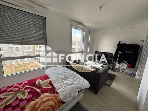 Location Studio 24.41 m² - 18 PLACE JEANNE LAURENT Rennes 35000