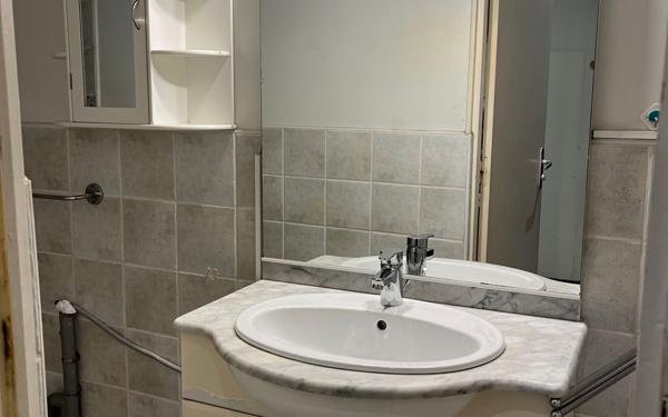 Appartement à vendre    2 pièces •  Mèze