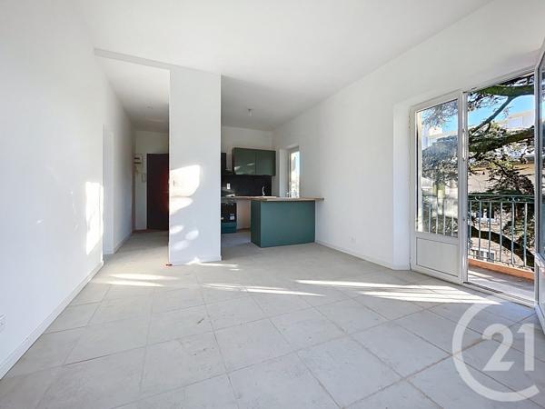 Appartement T3 à vendre  3 pièces - 54 m2 BAGNOLS SUR CEZE - 30