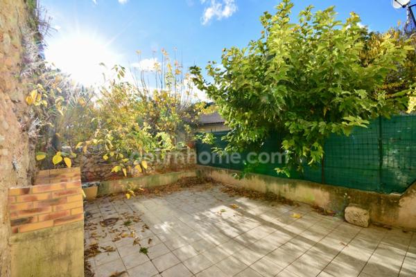 VAILHAUQUES - A vendre, Maison de 97m2 avec grande terrasse