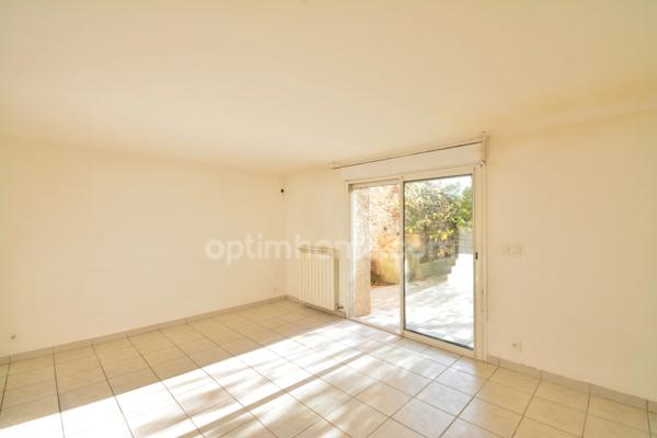VAILHAUQUES - A vendre, Maison de 97m2 avec grande terrasse