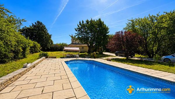 Vente                                                      Villa
                        
                     4 pièces                      115 m2                     à Pourrières
