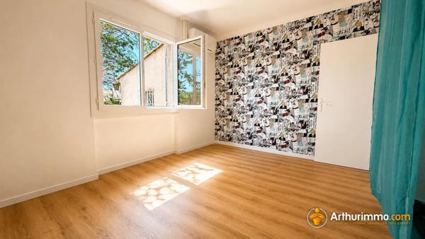 Vente                                                      Villa
                        
                     4 pièces                      115 m2                     à Pourrières