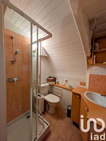 Maison de village 2 pièces de 45 m² à Saint-Victor-et-Melvieu (12400)