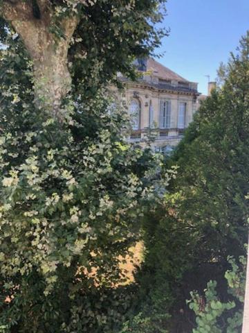 Appartement T4  Meublé idéal colocation BX PELLEGRIN