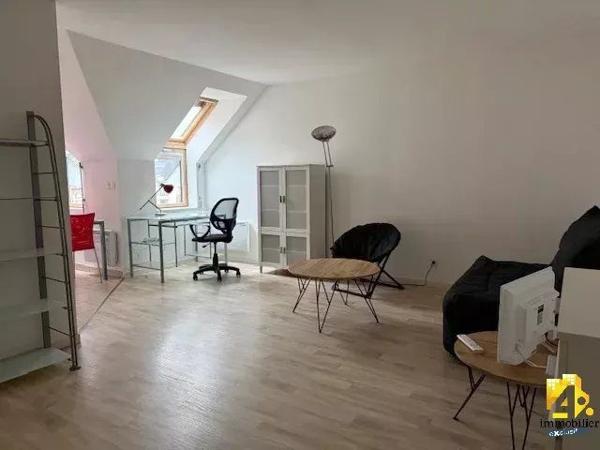STUDIO MEUBLE avec PARKING sécurisé