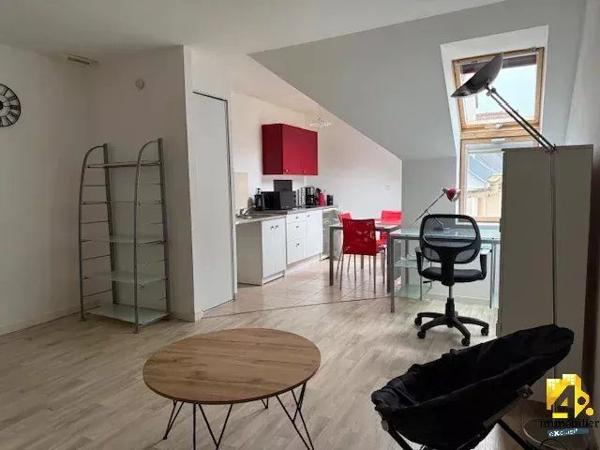 STUDIO MEUBLE avec PARKING sécurisé