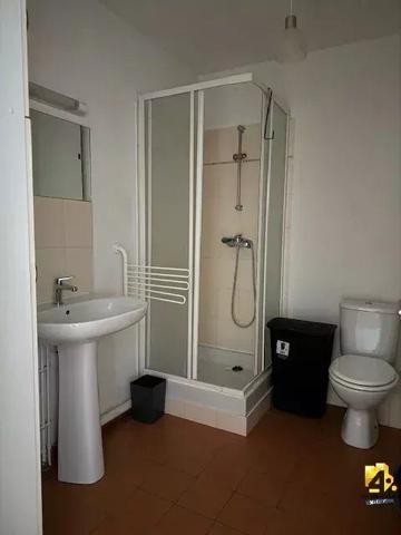 STUDIO MEUBLE avec PARKING sécurisé