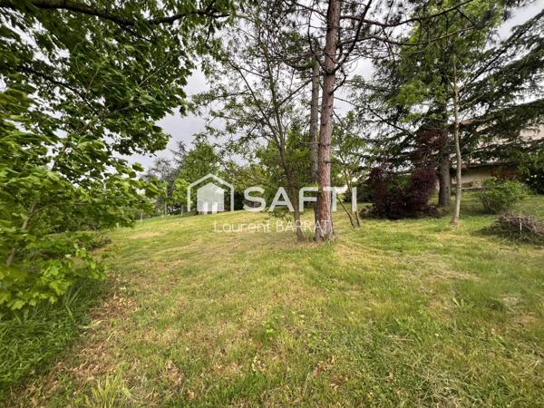 Grand terrain constrcutible