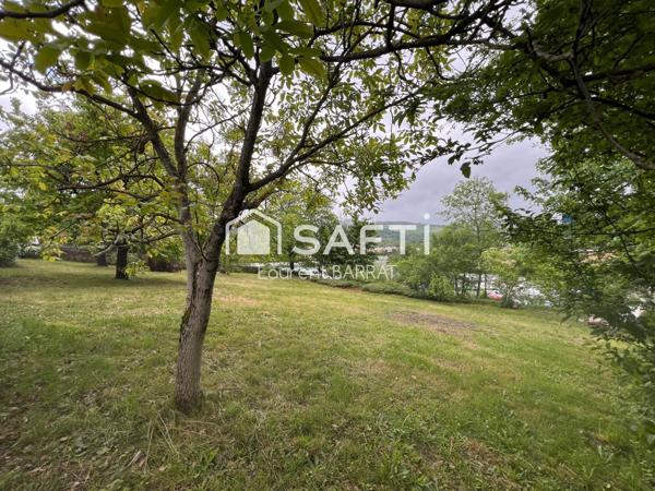 Grand terrain constrcutible