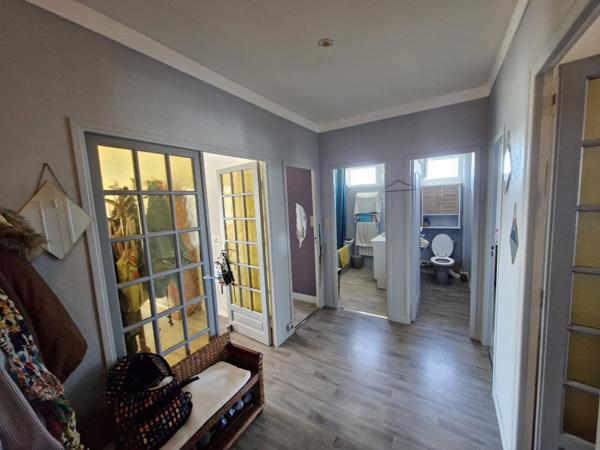 APPARTEMENT T4 - 2 BALCONS - PARKING et CAVE