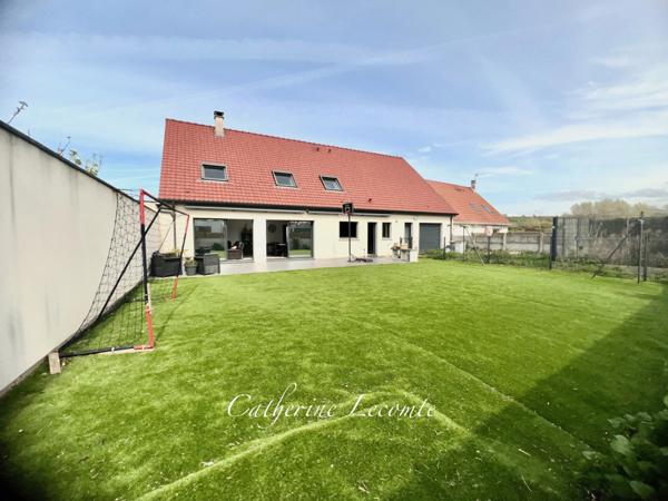 À VENDRE - WIMILLE - MAISON 9 PIÈCES - 199 M2 - VIE DE PLAIN-PIED - 4 CHAMBRES - EXPOSITION SUD - JARDIN CLOS - GARAGE 3 VOITURES