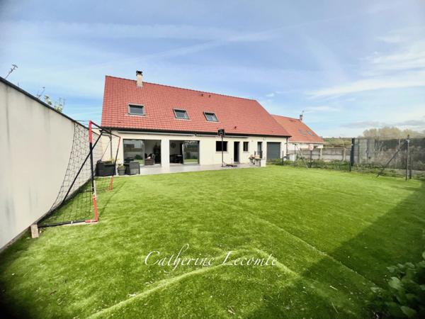 À VENDRE - WIMILLE - MAISON 9 PIÈCES - 199 M2 - VIE DE PLAIN-PIED - 4 CHAMBRES - EXPOSITION SUD - JARDIN CLOS - GARAGE 3 VOITURES