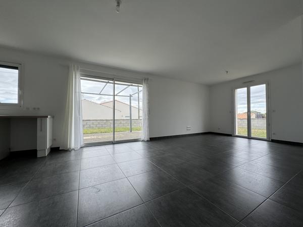 Maison
                                                                                                                                                                                                                                                                                                                        4 pièce(s)                                                                                                                                                                                                          3 chambre(s)                                                                                                                                                                                                          89  m²