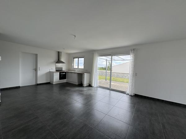 Maison
                                                                                                                                                                                                                                                                                                                        4 pièce(s)                                                                                                                                                                                                          3 chambre(s)                                                                                                                                                                                                          89  m²