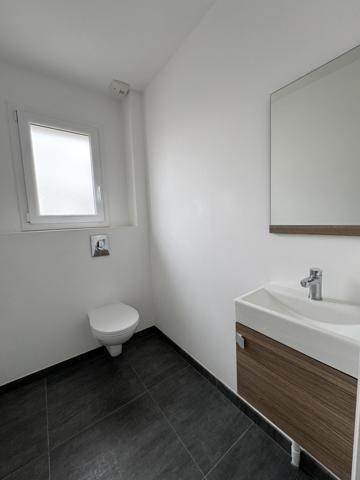 Maison
                                                                                                                                                                                                                                                                                                                        4 pièce(s)                                                                                                                                                                                                          3 chambre(s)                                                                                                                                                                                                          89  m²