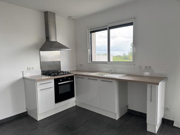 Maison
                                                                                                                                                                                                                                                                                                                        4 pièce(s)                                                                                                                                                                                                          3 chambre(s)                                                                                                                                                                                                          89  m²