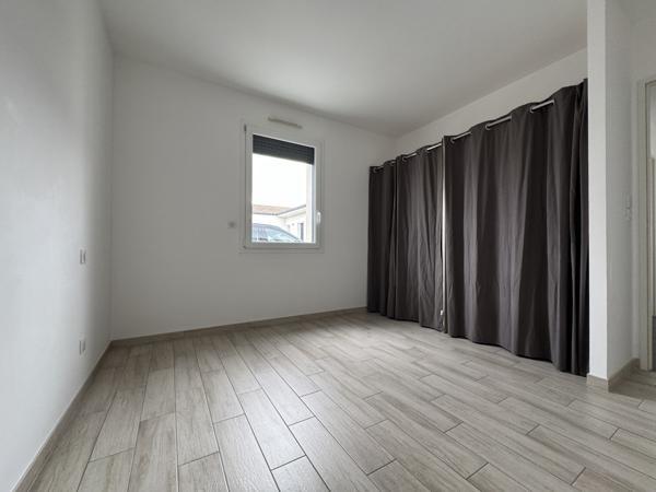 Maison
                                                                                                                                                                                                                                                                                                                        4 pièce(s)                                                                                                                                                                                                          3 chambre(s)                                                                                                                                                                                                          89  m²