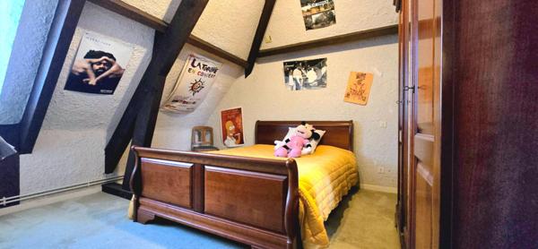 Maison avec sous sol parcelle boise et constructible