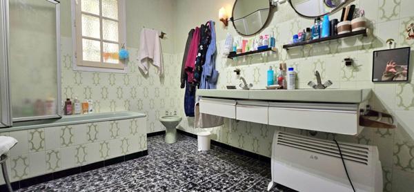 Maison avec sous sol parcelle boise et constructible