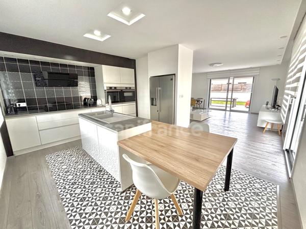 Maison récente 120 m² – 3 chambres dont suite parentale – Aucun travaux – Terrain 511 m² à Neufchâteau (88300)