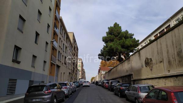 Dpt Bouches du Rhône (13), à vendre MARSEILLE 3EME ARRONDISSEMENT appartement T3 de 54,36 m²