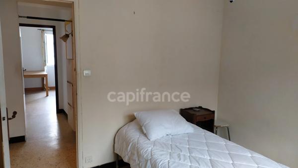 Dpt Bouches du Rhône (13), à vendre MARSEILLE 3EME ARRONDISSEMENT appartement T3 de 54,36 m²