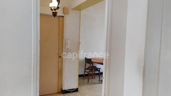 Dpt Bouches du Rhône (13), à vendre MARSEILLE 3EME ARRONDISSEMENT appartement T3 de 54,36 m²