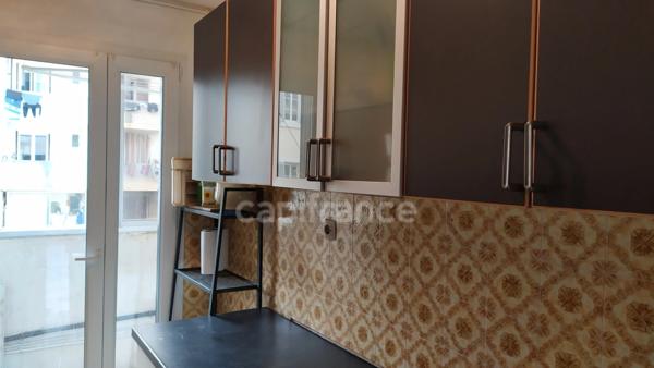 Dpt Bouches du Rhône (13), à vendre MARSEILLE 3EME ARRONDISSEMENT appartement T3 de 54,36 m²