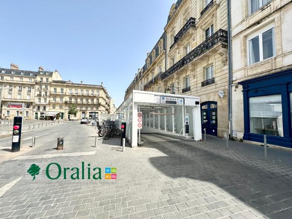 Parking · Location Bordeaux (33000)