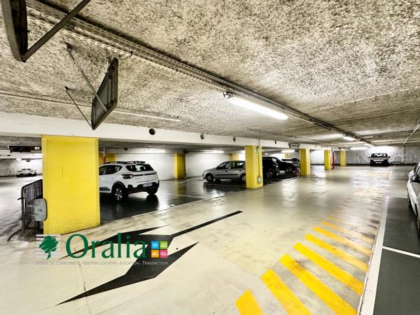 Parking · Location Bordeaux (33000)