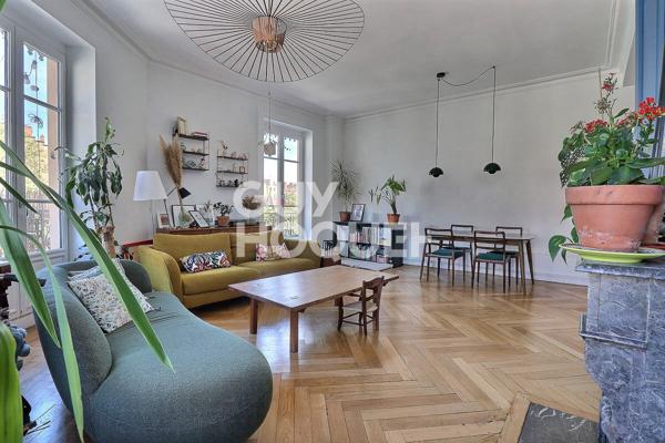 Beau T4 rénové avec cachet - Garibaldi