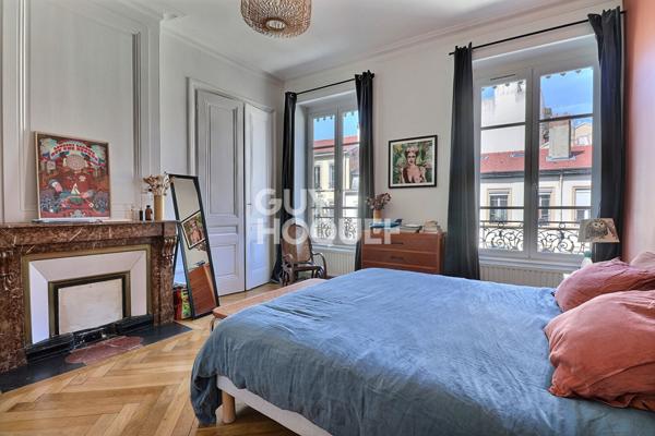 Beau T4 rénové avec cachet - Garibaldi