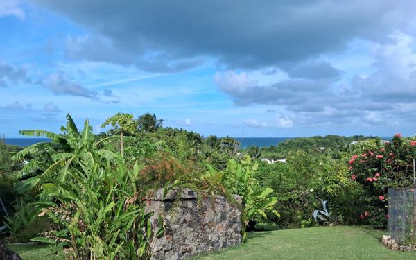Maison à vendre    4 pièces •  Sainte-Rose