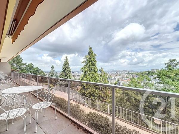 Appartement F6 à vendre  6 pièces - 150 m 2   ROYAT  - 63