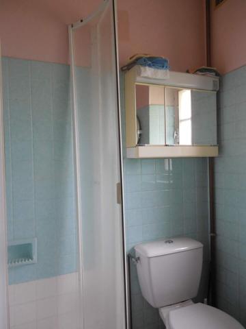 Vend fermette plein pied proche de la ville