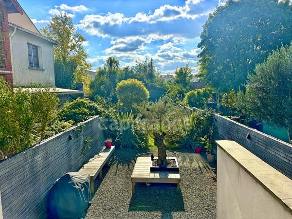 Maison à vendre P6 FONTENAY SOUS BOIS (94) au cœur des Rigollots, 215 m² avec jardin arboré, terrasses et balcons