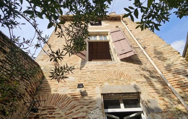 Vente Maison de ville Avec jardin à rénover Clairac   