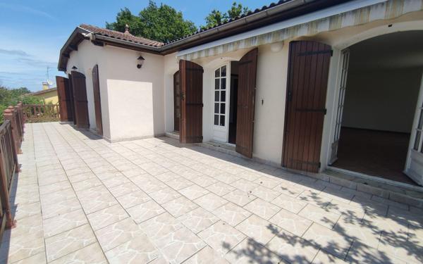 Maison à vendre    5 pièces •  Saint-Pierre-du-Mont